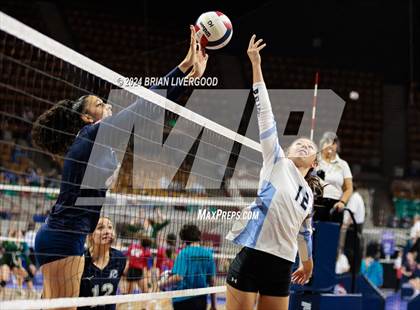 Thumbnail 2 in Pueblo West vs. Pine Creek (CHSAA 5A Round 2) photogallery.