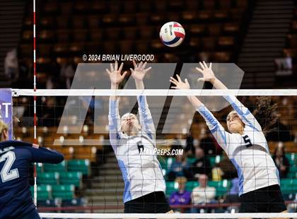 Thumbnail 2 in Pueblo West vs. Pine Creek (CHSAA 5A Round 2) photogallery.