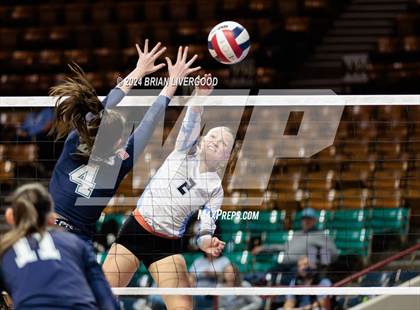 Thumbnail 2 in Pueblo West vs. Pine Creek (CHSAA 5A Round 2) photogallery.