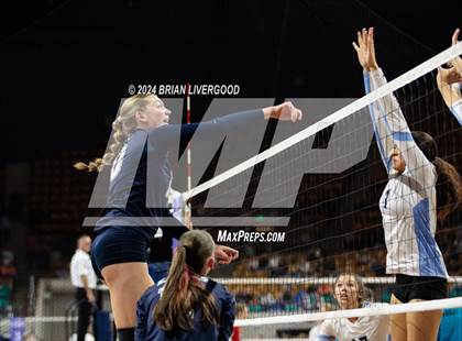 Thumbnail 2 in Pueblo West vs. Pine Creek (CHSAA 5A Round 2) photogallery.