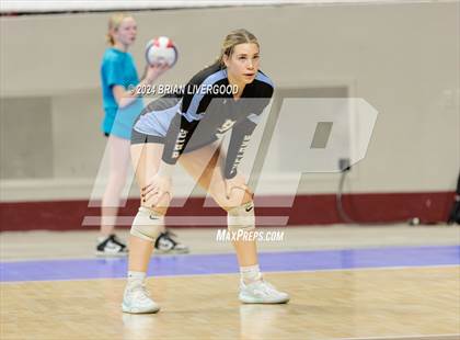 Thumbnail 2 in Pueblo West vs. Pine Creek (CHSAA 5A Round 2) photogallery.