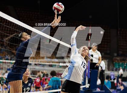 Thumbnail 3 in Pueblo West vs. Pine Creek (CHSAA 5A Round 2) photogallery.