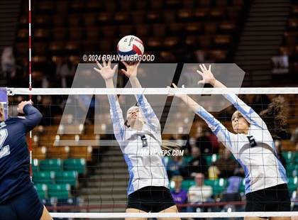 Thumbnail 1 in Pueblo West vs. Pine Creek (CHSAA 5A Round 2) photogallery.