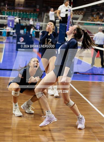 Thumbnail 2 in Pueblo West vs. Pine Creek (CHSAA 5A Round 2) photogallery.