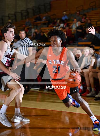 Thumbnail 1 in Whitney Young vs. JSerra Catholic (Nike Extravaganza) photogallery.