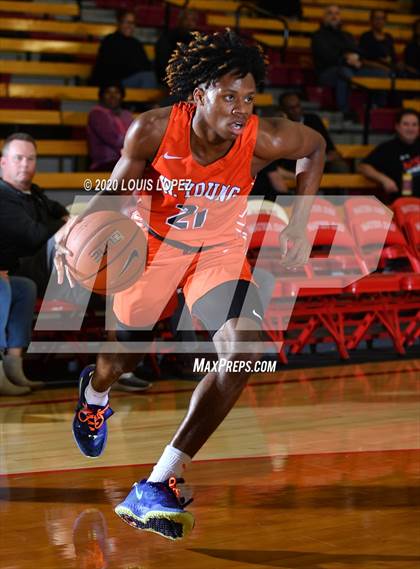 Thumbnail 1 in Whitney Young vs. JSerra Catholic (Nike Extravaganza) photogallery.