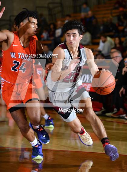 Thumbnail 2 in Whitney Young vs. JSerra Catholic (Nike Extravaganza) photogallery.