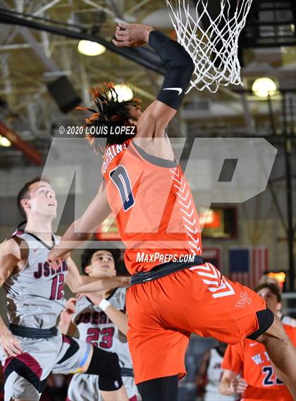 Thumbnail 3 in Whitney Young vs. JSerra Catholic (Nike Extravaganza) photogallery.