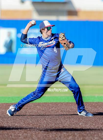 Thumbnail 2 in Edmond North @ Deer Creek photogallery.