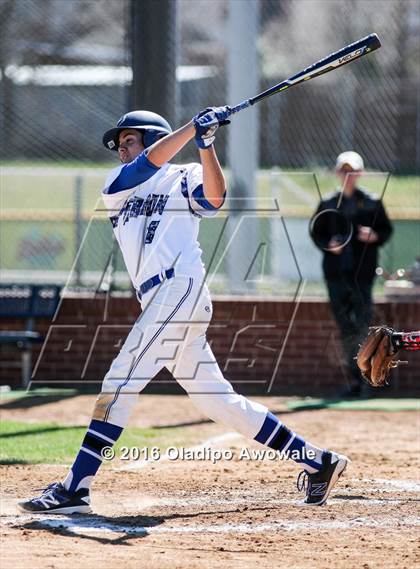 Thumbnail 2 in Creekview @ Hebron photogallery.