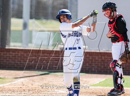 Thumbnail 3 in Creekview @ Hebron photogallery.