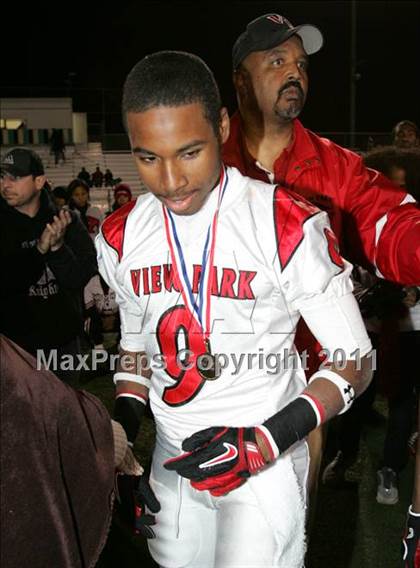 Thumbnail 3 in View Park vs. Animo South Los Angeles (CIF LACS D3 FINAL) photogallery.