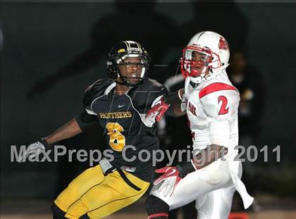 Thumbnail 2 in View Park vs. Animo South Los Angeles (CIF LACS D3 FINAL) photogallery.