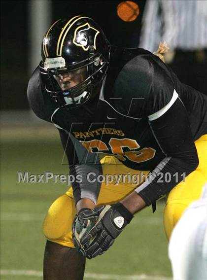 Thumbnail 3 in View Park vs. Animo South Los Angeles (CIF LACS D3 FINAL) photogallery.