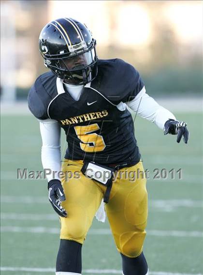Thumbnail 1 in View Park vs. Animo South Los Angeles (CIF LACS D3 FINAL) photogallery.