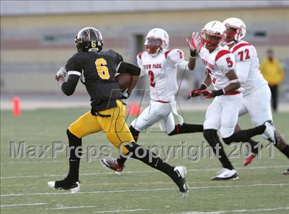 Thumbnail 1 in View Park vs. Animo South Los Angeles (CIF LACS D3 FINAL) photogallery.