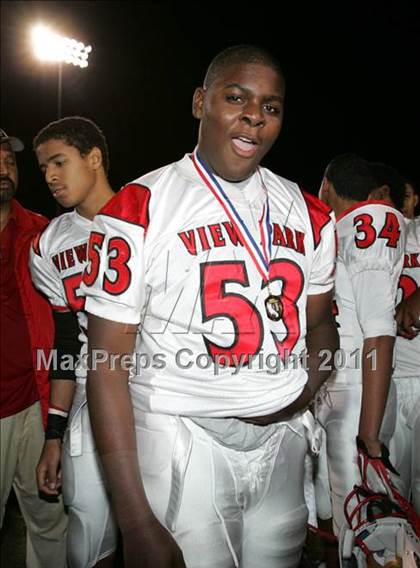 Thumbnail 2 in View Park vs. Animo South Los Angeles (CIF LACS D3 FINAL) photogallery.