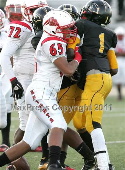 Thumbnail 3 in View Park vs. Animo South Los Angeles (CIF LACS D3 FINAL) photogallery.