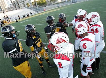 Thumbnail 3 in View Park vs. Animo South Los Angeles (CIF LACS D3 FINAL) photogallery.