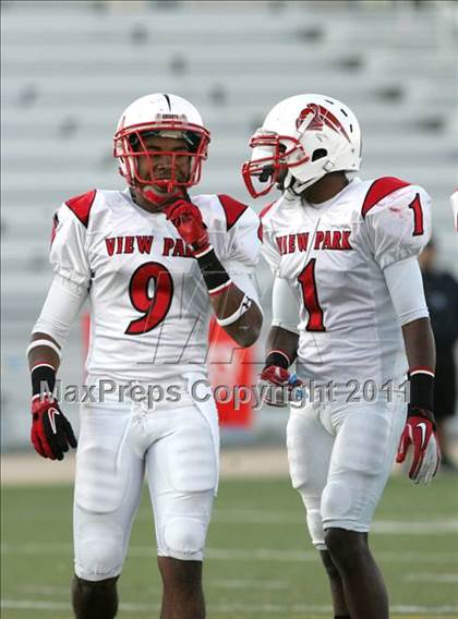 Thumbnail 3 in View Park vs. Animo South Los Angeles (CIF LACS D3 FINAL) photogallery.