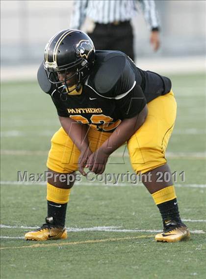 Thumbnail 2 in View Park vs. Animo South Los Angeles (CIF LACS D3 FINAL) photogallery.