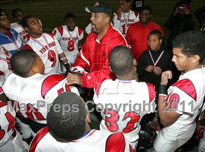 Thumbnail 3 in View Park vs. Animo South Los Angeles (CIF LACS D3 FINAL) photogallery.