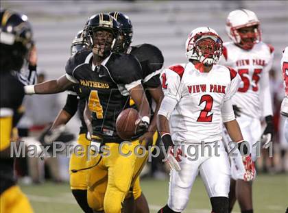 Thumbnail 2 in View Park vs. Animo South Los Angeles (CIF LACS D3 FINAL) photogallery.