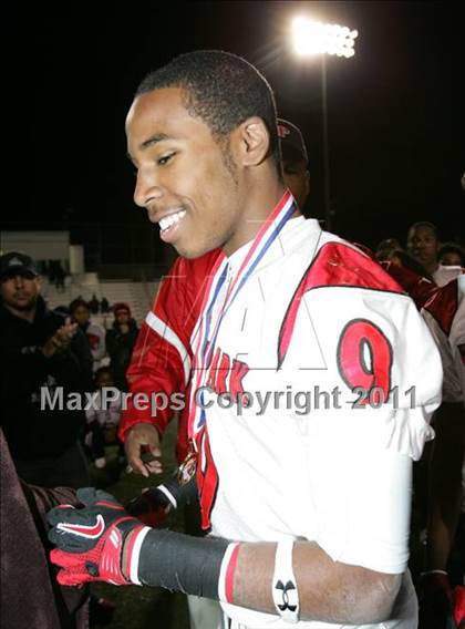 Thumbnail 1 in View Park vs. Animo South Los Angeles (CIF LACS D3 FINAL) photogallery.