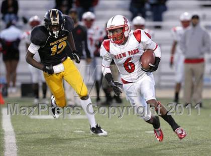 Thumbnail 3 in View Park vs. Animo South Los Angeles (CIF LACS D3 FINAL) photogallery.