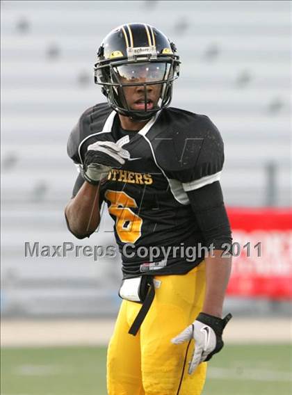 Thumbnail 1 in View Park vs. Animo South Los Angeles (CIF LACS D3 FINAL) photogallery.