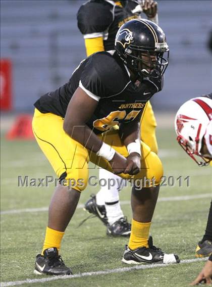 Thumbnail 3 in View Park vs. Animo South Los Angeles (CIF LACS D3 FINAL) photogallery.