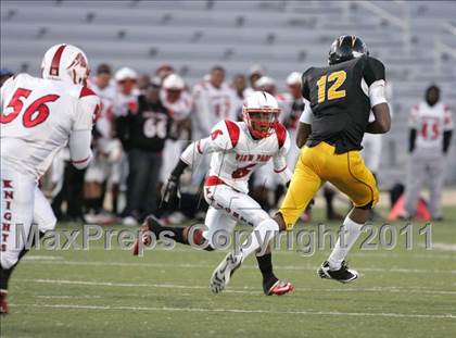 Thumbnail 3 in View Park vs. Animo South Los Angeles (CIF LACS D3 FINAL) photogallery.