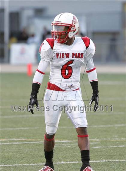 Thumbnail 2 in View Park vs. Animo South Los Angeles (CIF LACS D3 FINAL) photogallery.