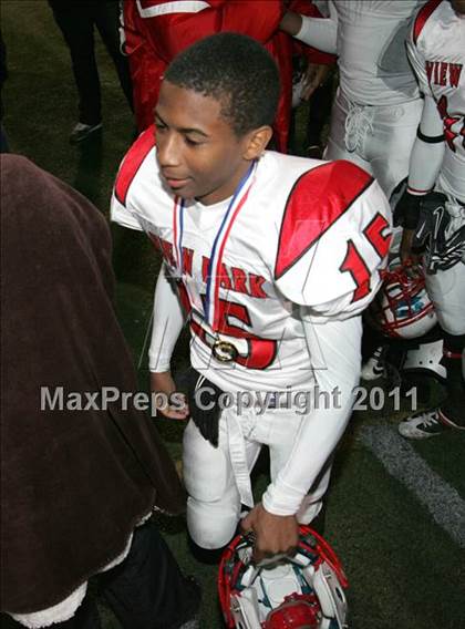 Thumbnail 1 in View Park vs. Animo South Los Angeles (CIF LACS D3 FINAL) photogallery.