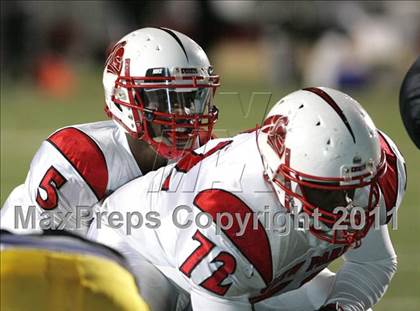 Thumbnail 2 in View Park vs. Animo South Los Angeles (CIF LACS D3 FINAL) photogallery.