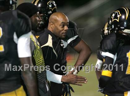 Thumbnail 1 in View Park vs. Animo South Los Angeles (CIF LACS D3 FINAL) photogallery.