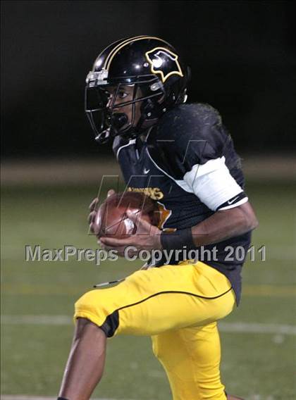Thumbnail 1 in View Park vs. Animo South Los Angeles (CIF LACS D3 FINAL) photogallery.