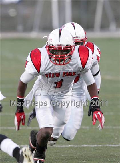 Thumbnail 2 in View Park vs. Animo South Los Angeles (CIF LACS D3 FINAL) photogallery.