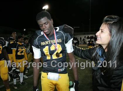 Thumbnail 2 in View Park vs. Animo South Los Angeles (CIF LACS D3 FINAL) photogallery.