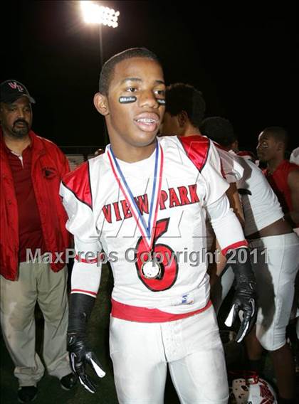 Thumbnail 2 in View Park vs. Animo South Los Angeles (CIF LACS D3 FINAL) photogallery.