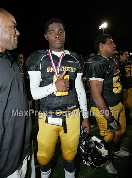 Thumbnail 2 in View Park vs. Animo South Los Angeles (CIF LACS D3 FINAL) photogallery.