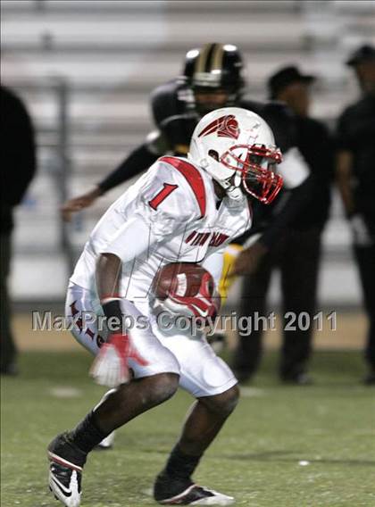 Thumbnail 1 in View Park vs. Animo South Los Angeles (CIF LACS D3 FINAL) photogallery.