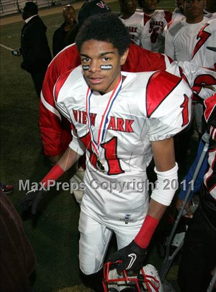 Thumbnail 2 in View Park vs. Animo South Los Angeles (CIF LACS D3 FINAL) photogallery.