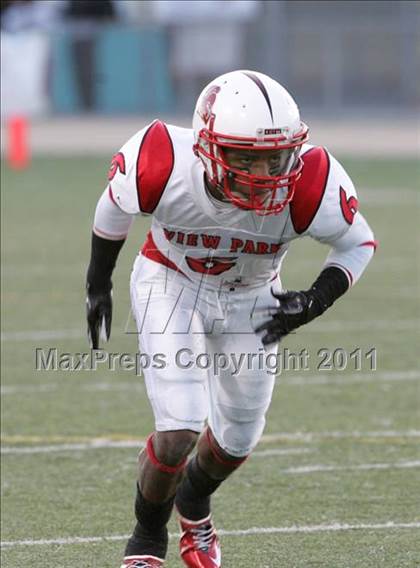 Thumbnail 3 in View Park vs. Animo South Los Angeles (CIF LACS D3 FINAL) photogallery.