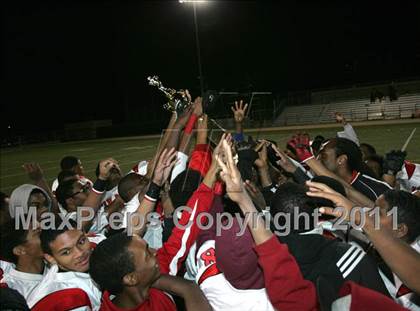 Thumbnail 1 in View Park vs. Animo South Los Angeles (CIF LACS D3 FINAL) photogallery.