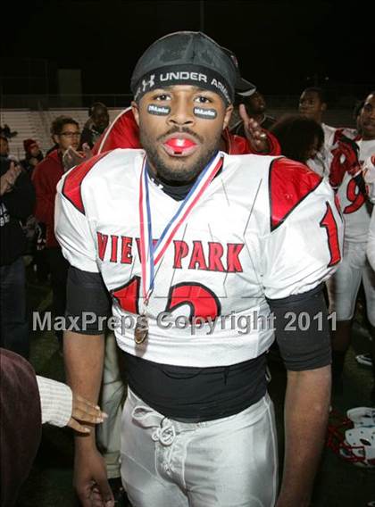 Thumbnail 3 in View Park vs. Animo South Los Angeles (CIF LACS D3 FINAL) photogallery.