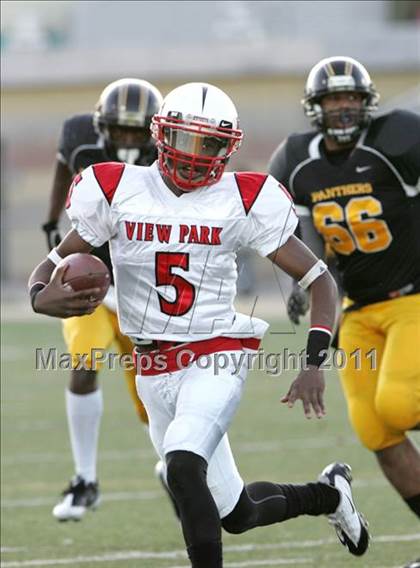 Thumbnail 1 in View Park vs. Animo South Los Angeles (CIF LACS D3 FINAL) photogallery.