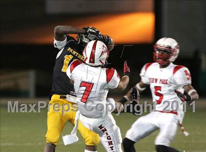 Thumbnail 2 in View Park vs. Animo South Los Angeles (CIF LACS D3 FINAL) photogallery.