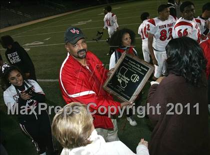 Thumbnail 2 in View Park vs. Animo South Los Angeles (CIF LACS D3 FINAL) photogallery.