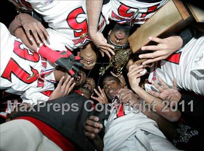 Thumbnail 1 in View Park vs. Animo South Los Angeles (CIF LACS D3 FINAL) photogallery.